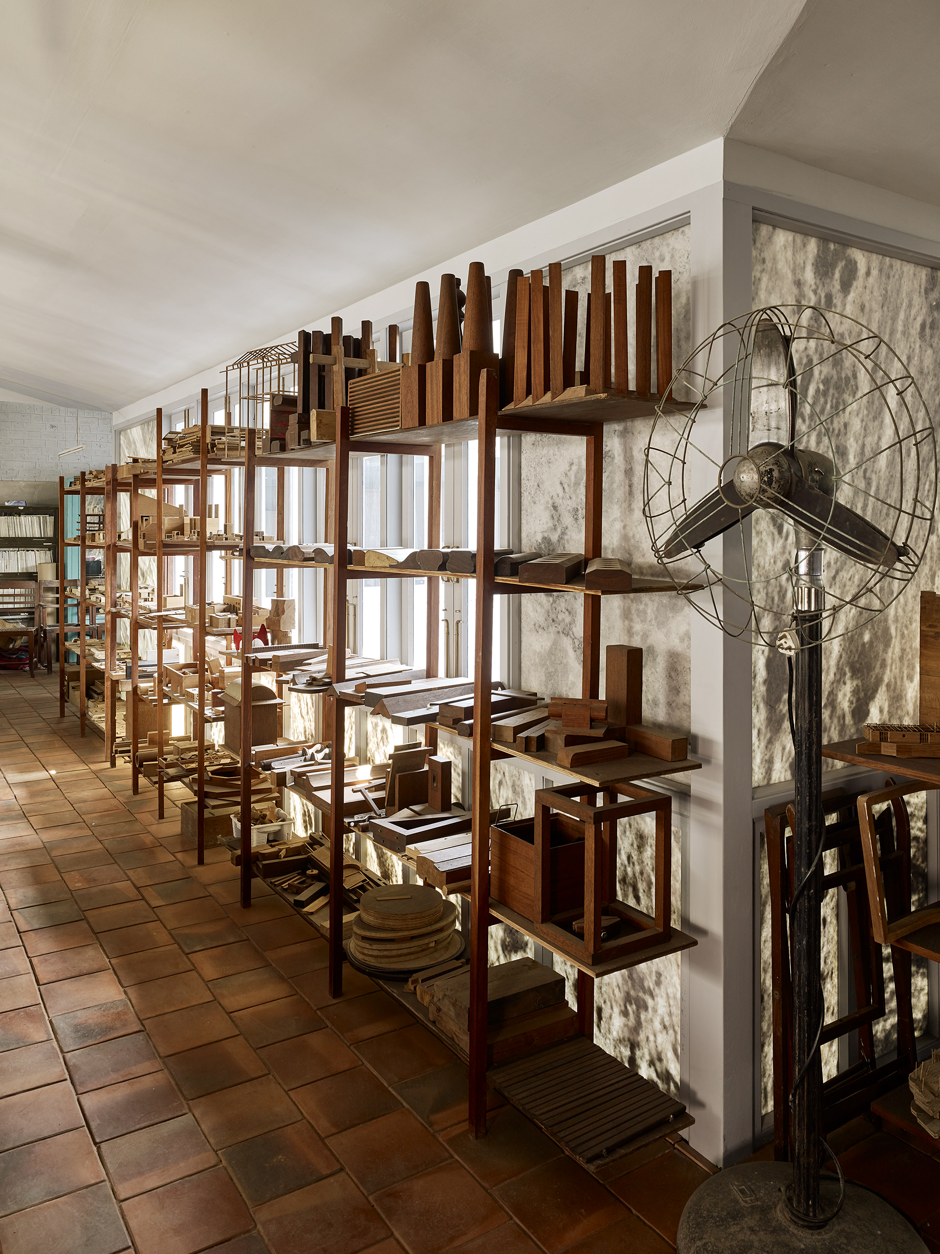 Studio Mumbai, Saat Rasta